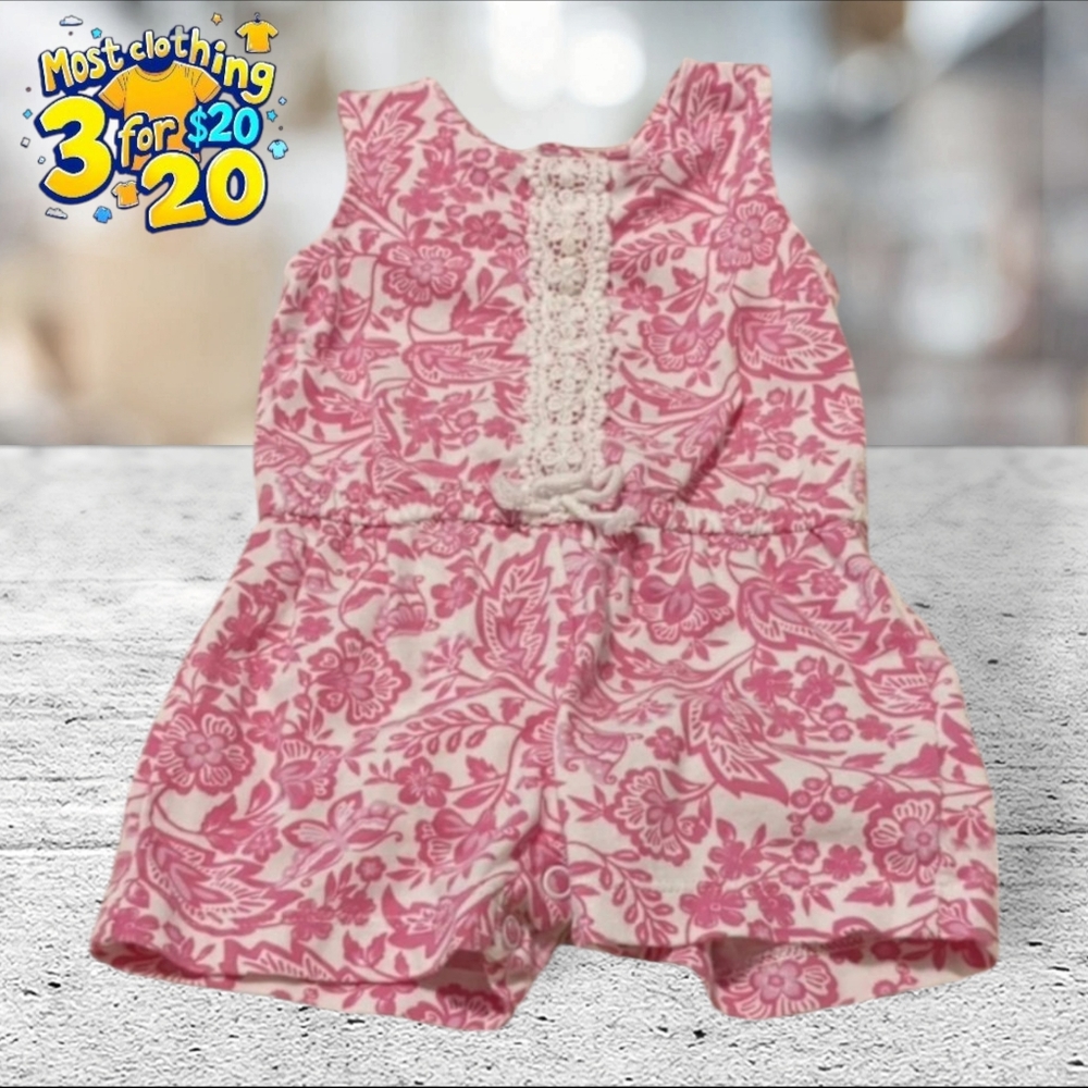 Carter's pink and white romper size 6 months